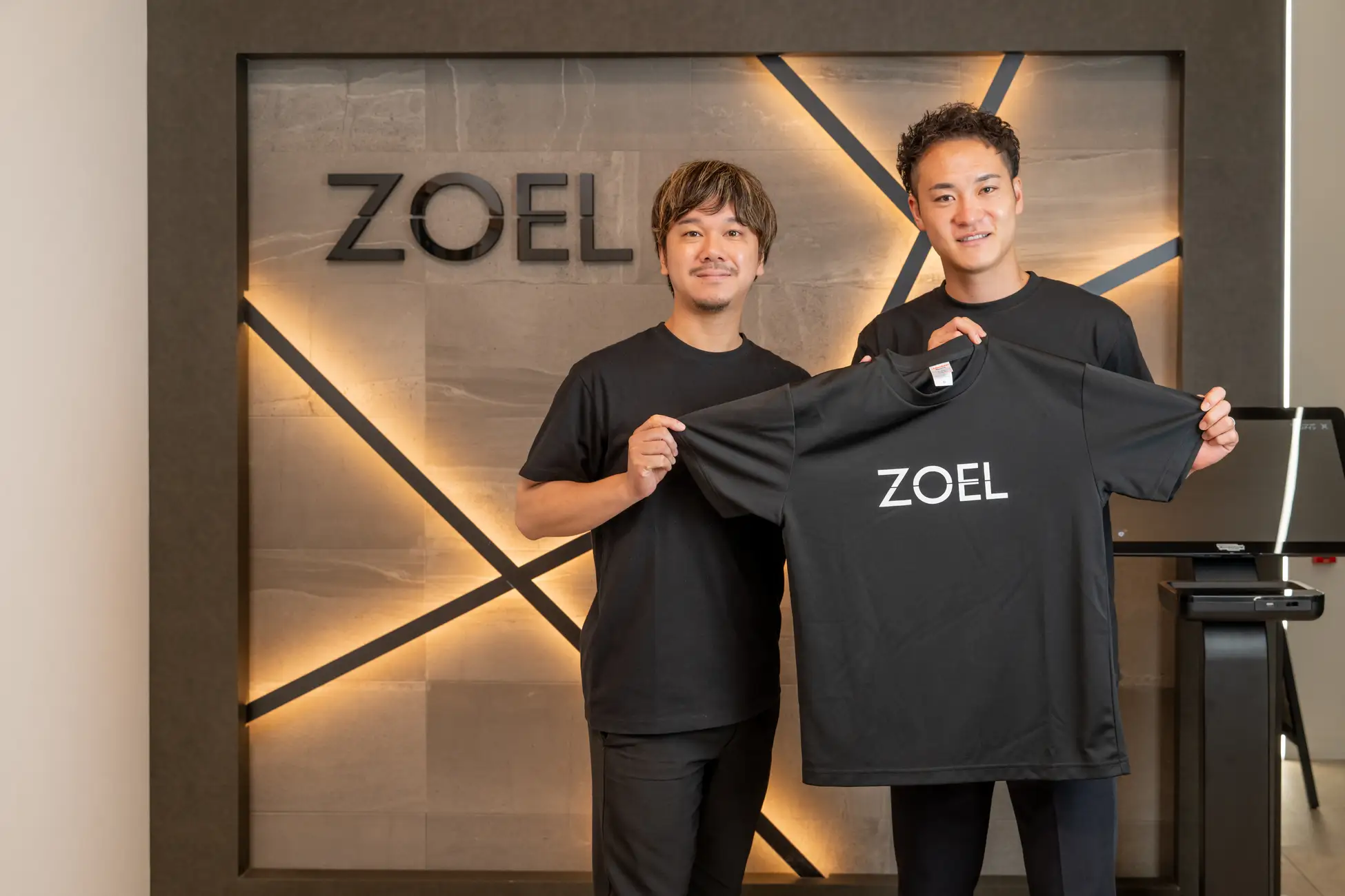 現役Jリーガー小屋松知哉選手とブランドパートナー契約を締結 - ZOEL
